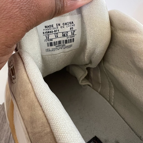 Nike High-Top Sneakers in Cream and Brown - Picture 4 of 9